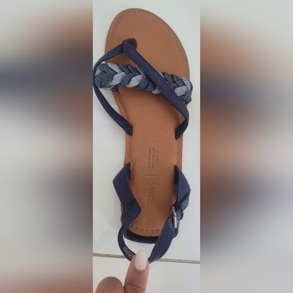 Toms stylish Navy Sandals with Braided Strap - Picture 4 of 5